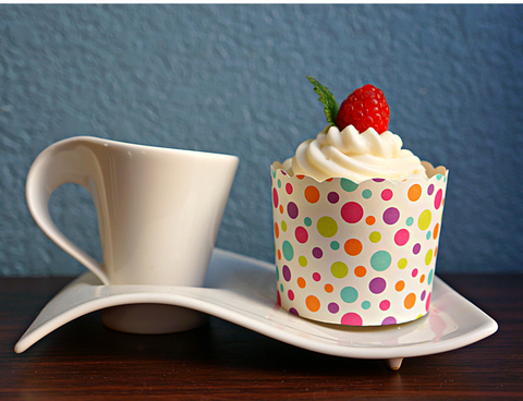 50 Large Party Dot Bake-In-Cups (standard size)