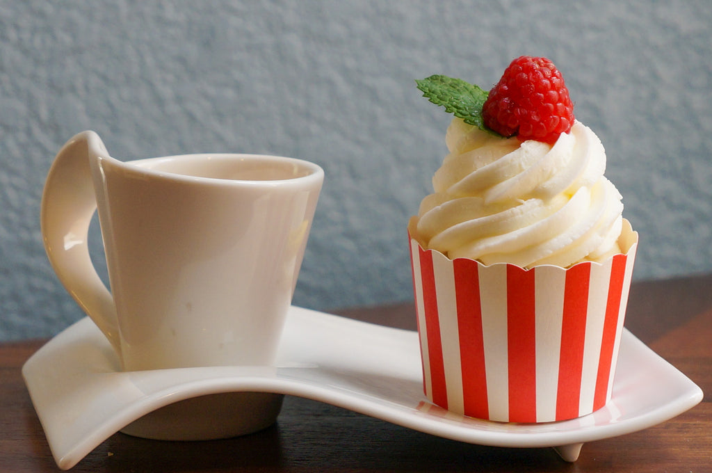 50 Large Red Vertical Stripes Bake-In-Cups (standard size)